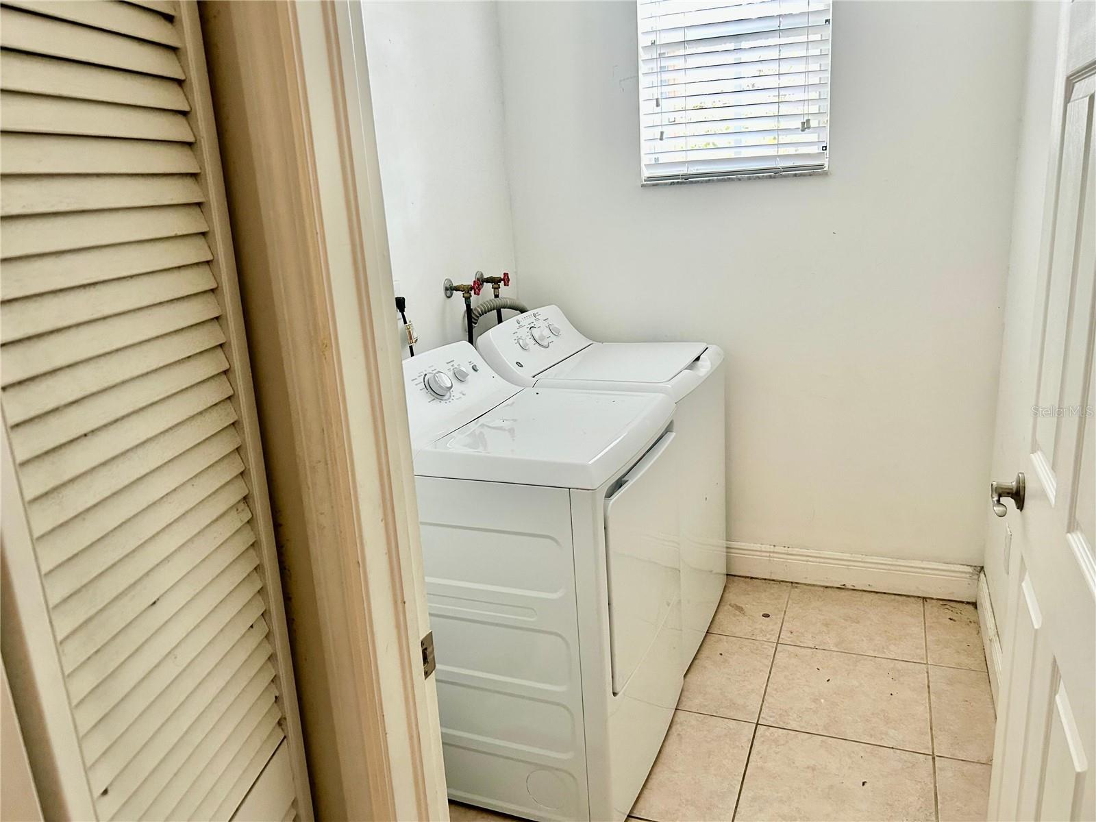 Image 18 of 26 For 15221 31st Lane