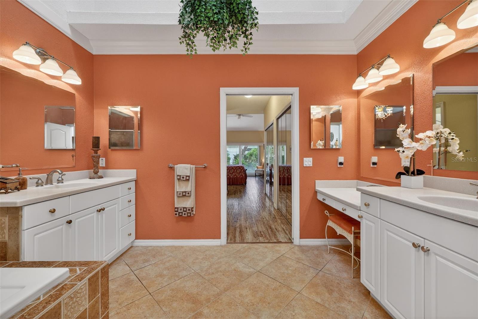 Image 19 of 48 For 2189 Oak Forest Lane