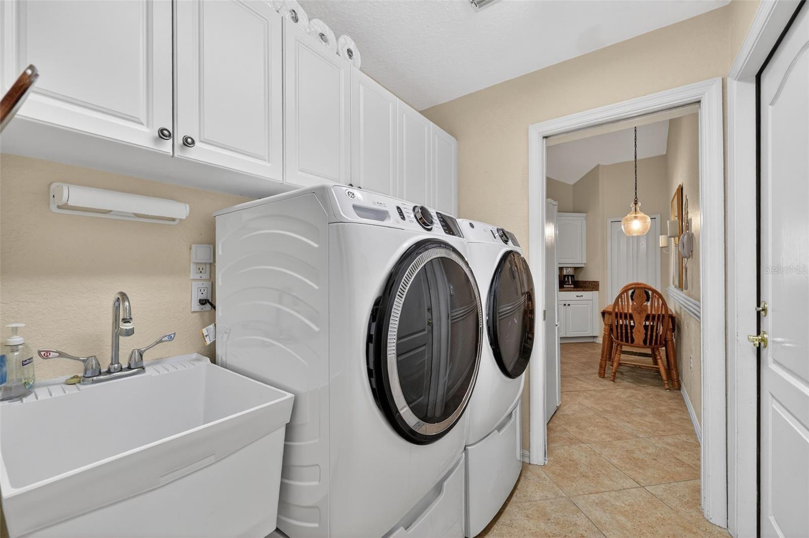 Image 28 of 48 For 2189 Oak Forest Lane