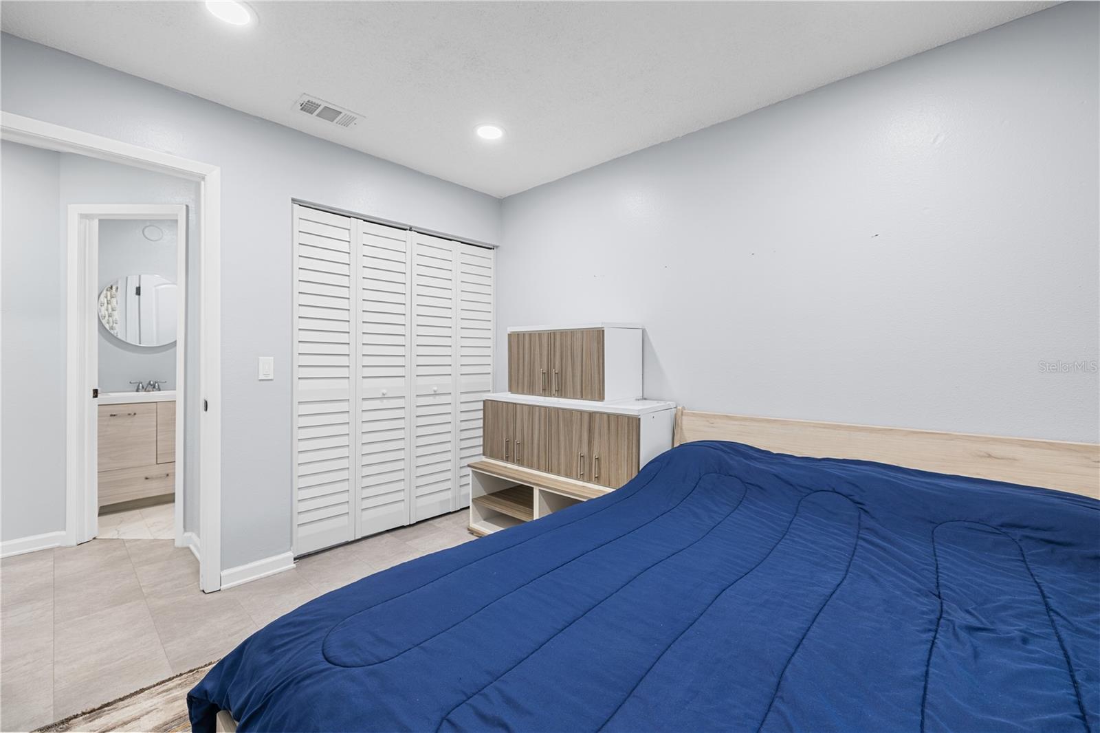 Image 25 of 41 For 12181 74th Street