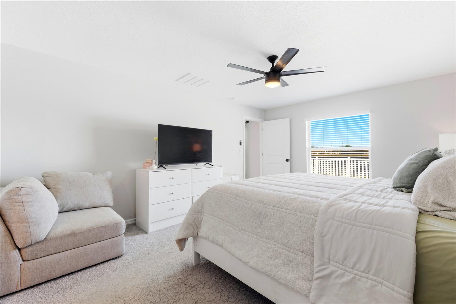 Image 5 of 51 For 3613 Romano Busciglio Street