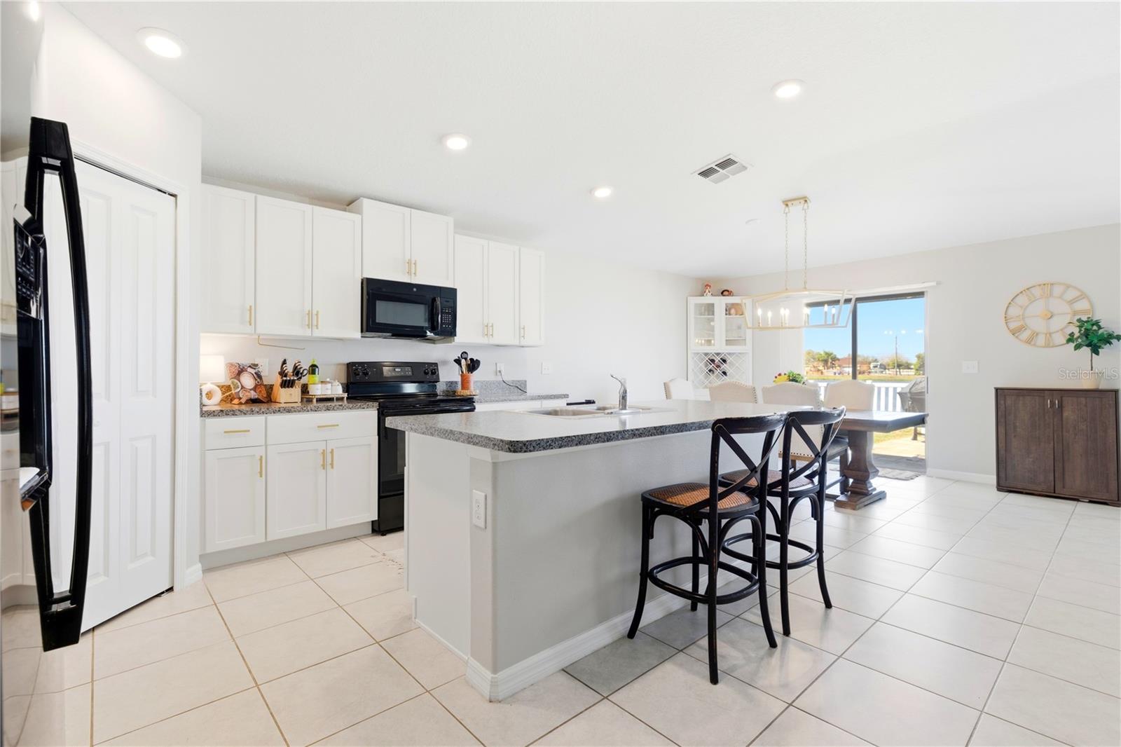 Image 9 of 51 For 3613 Romano Busciglio Street