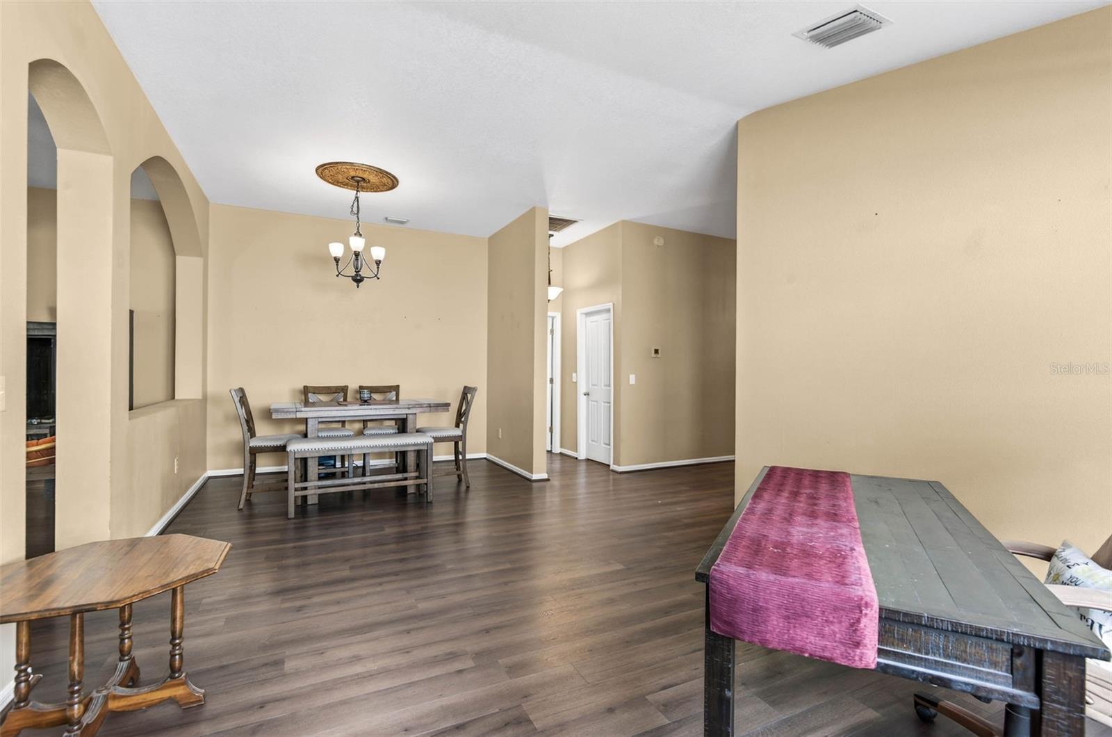 Image 12 of 59 For 29454 Crossland Drive