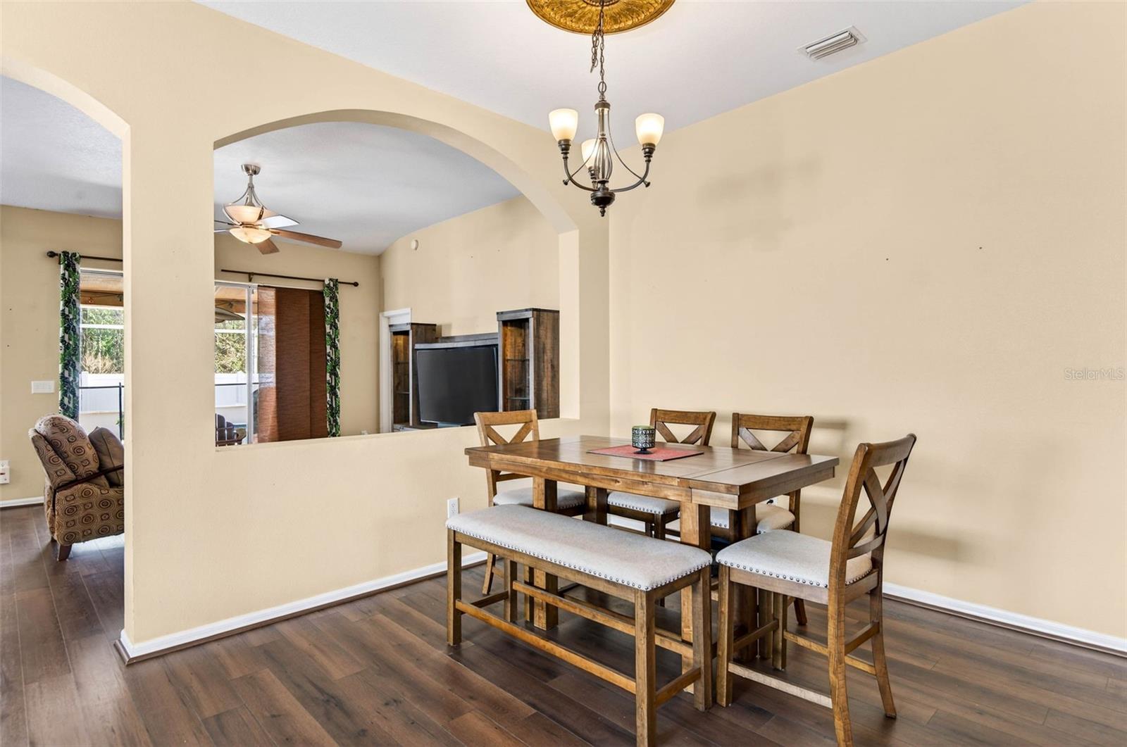 Image 15 of 59 For 29454 Crossland Drive