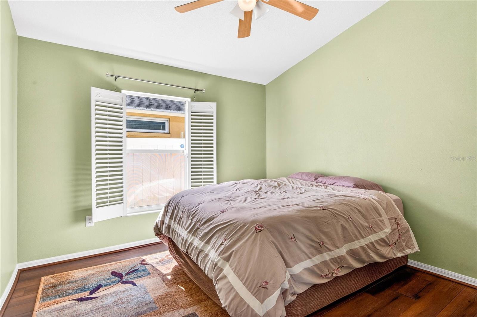 Image 24 of 59 For 29454 Crossland Drive