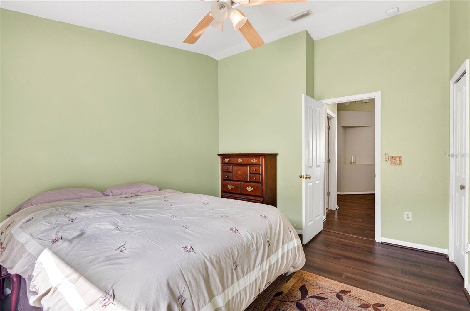 Image 25 of 59 For 29454 Crossland Drive