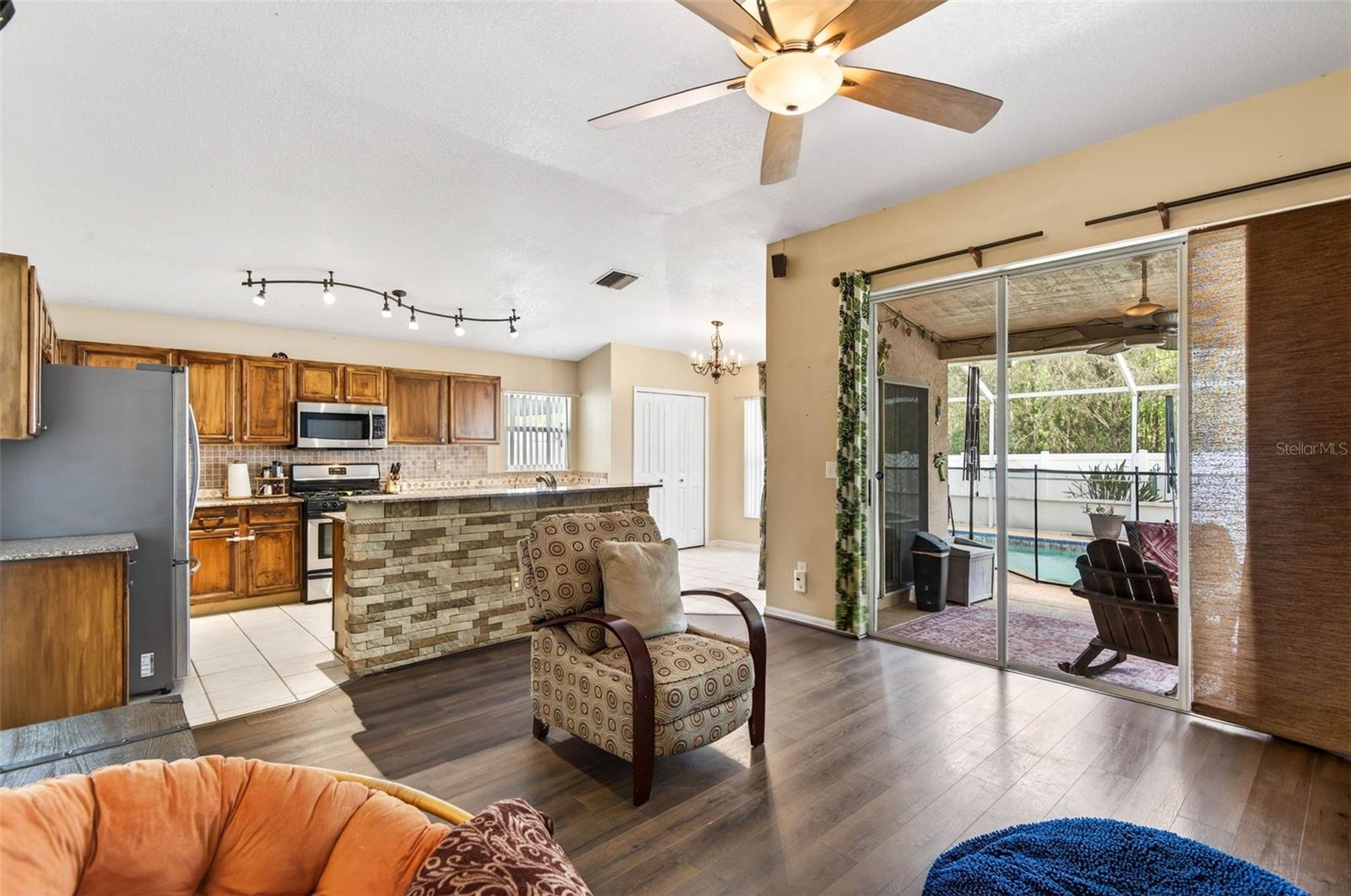 Image 7 of 59 For 29454 Crossland Drive