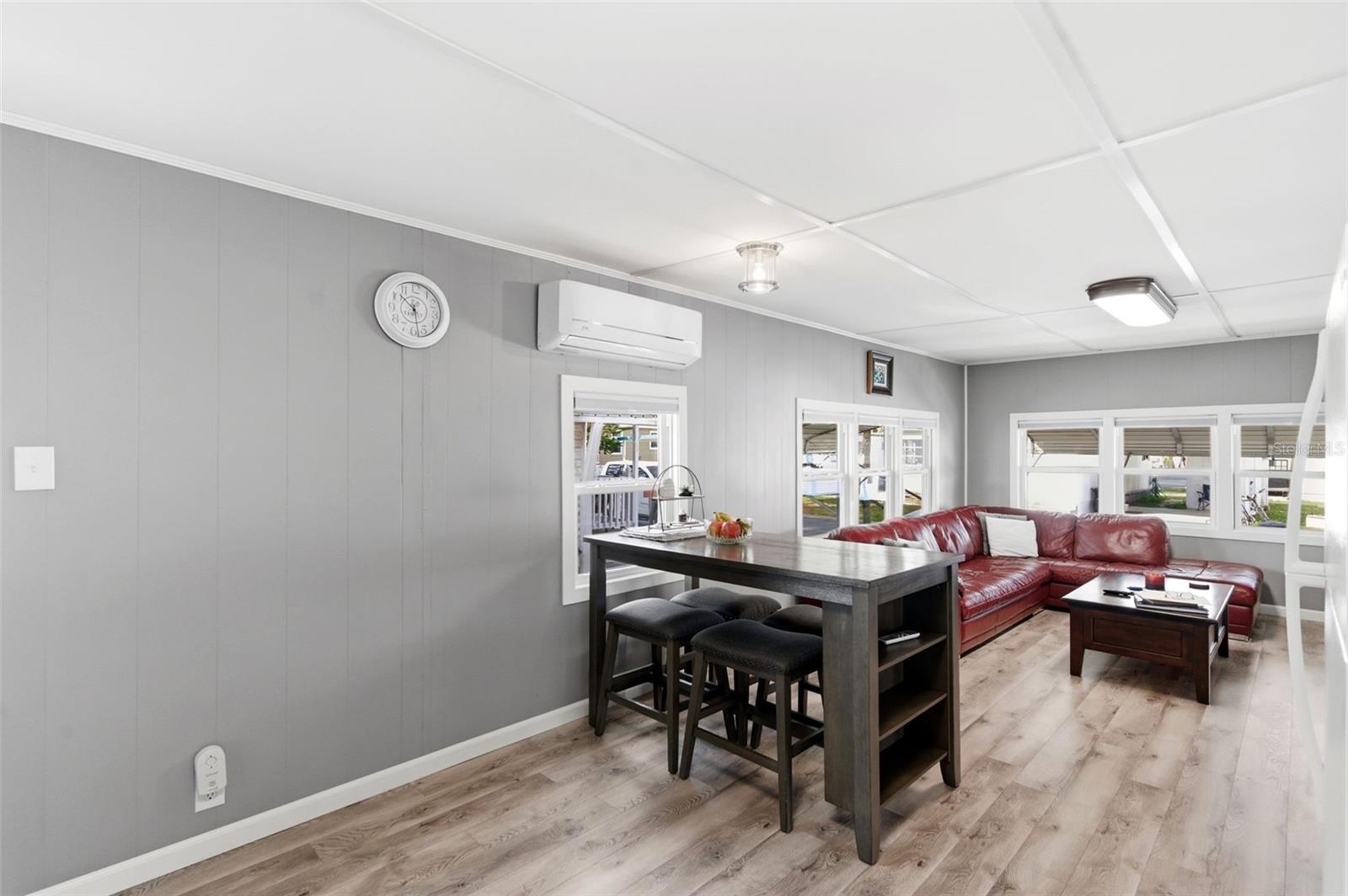 Image 14 of 41 For 7803 46th Avenue N 90