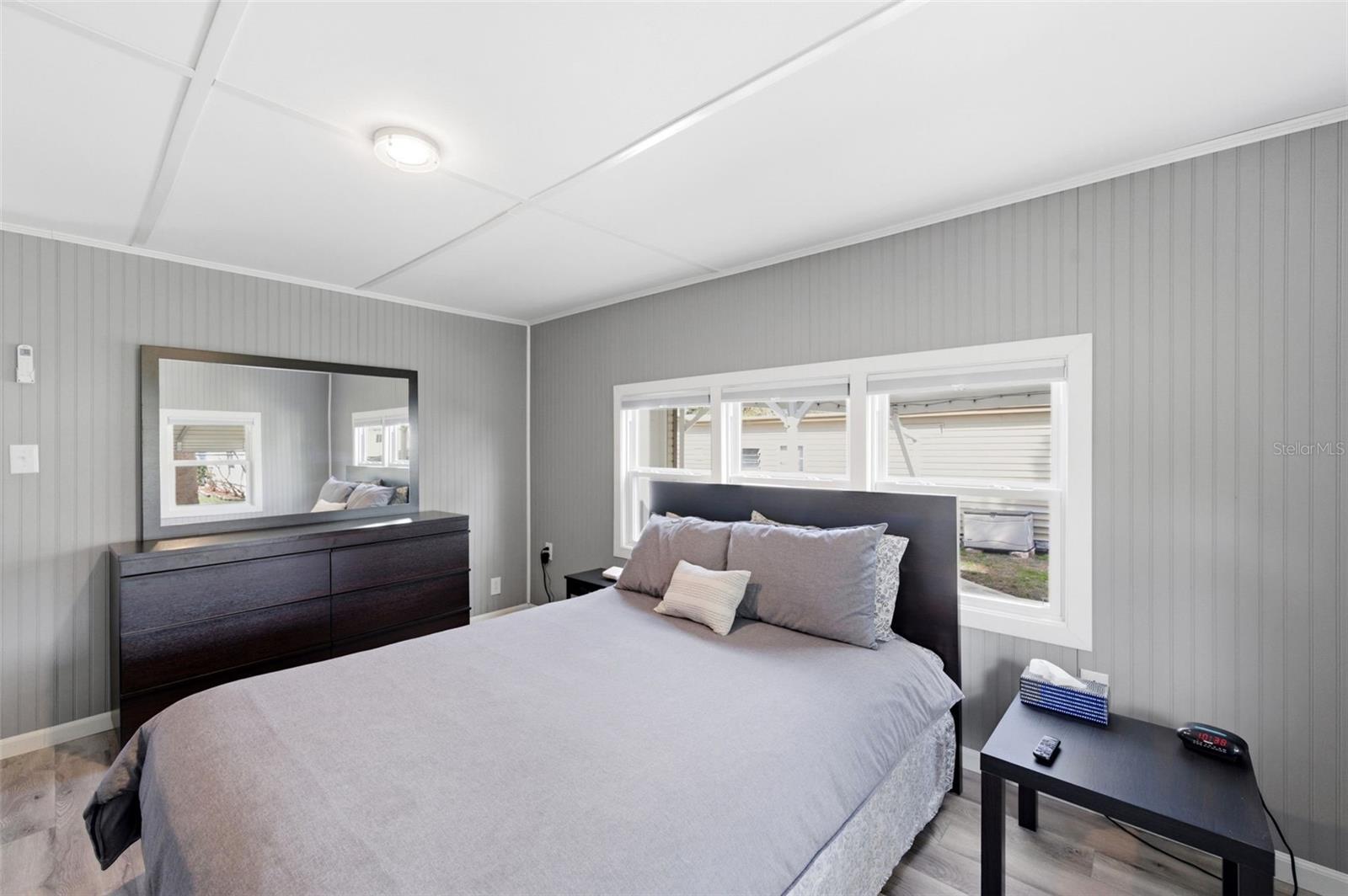 Image 31 of 41 For 7803 46th Avenue N 90