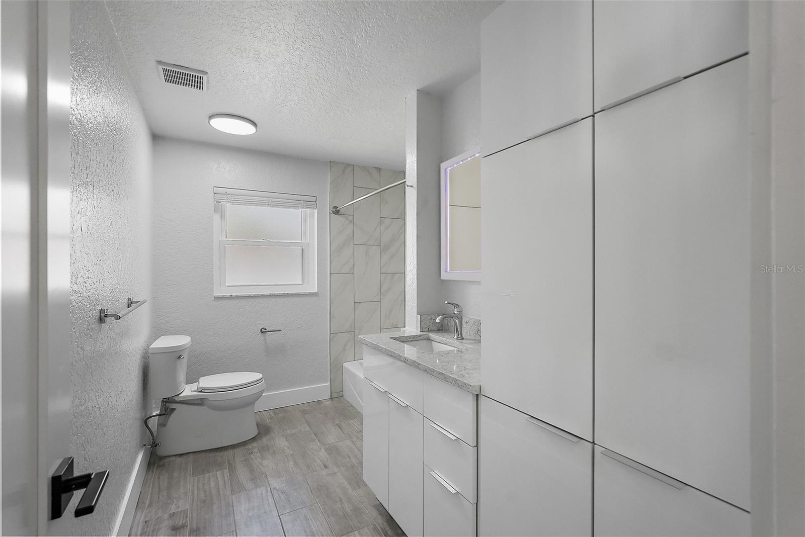 Image 11 of 41 For 3755 Belle Vista Drive E