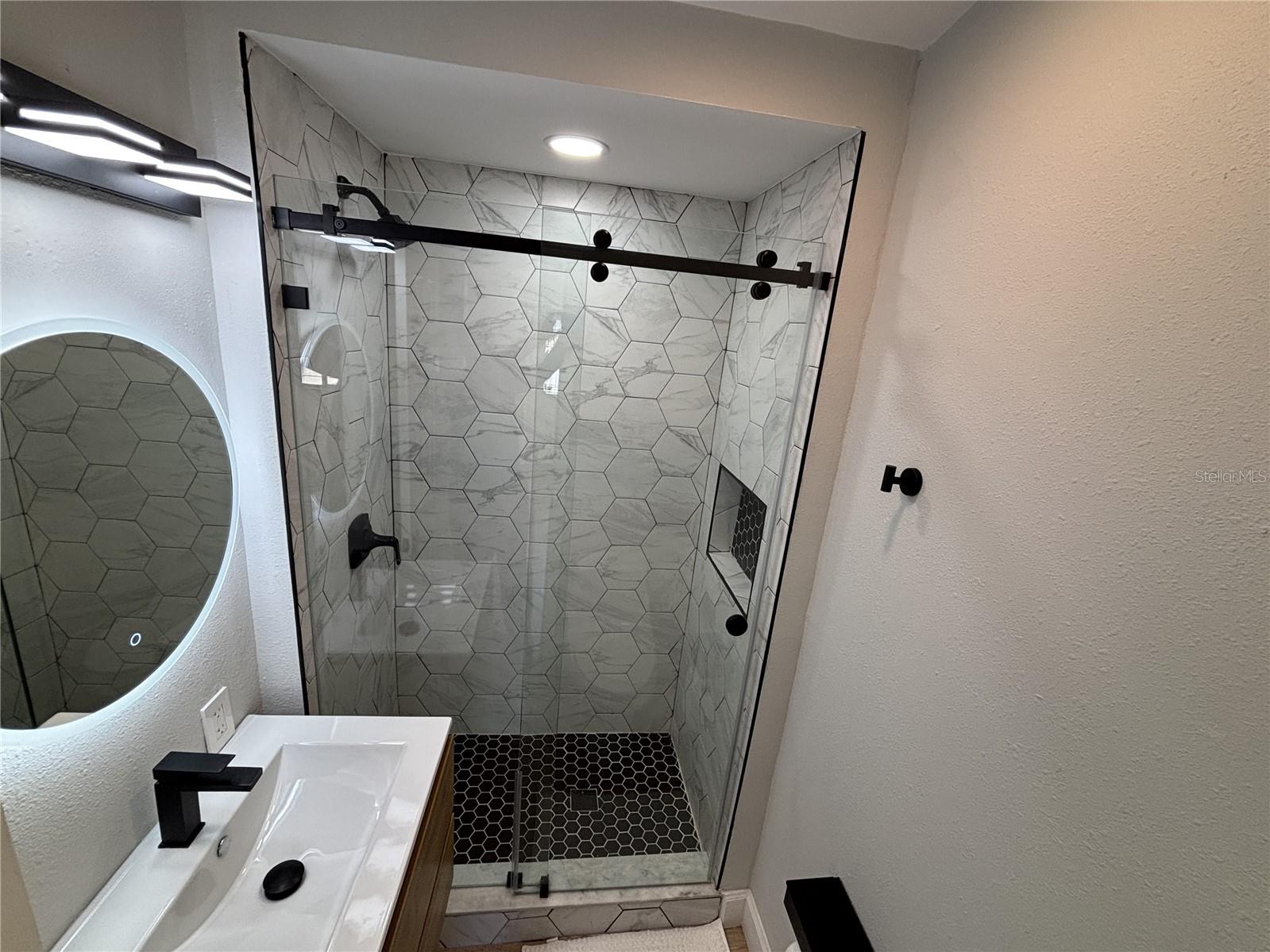 Image 24 of 29 For 3983 Marlin Drive Se