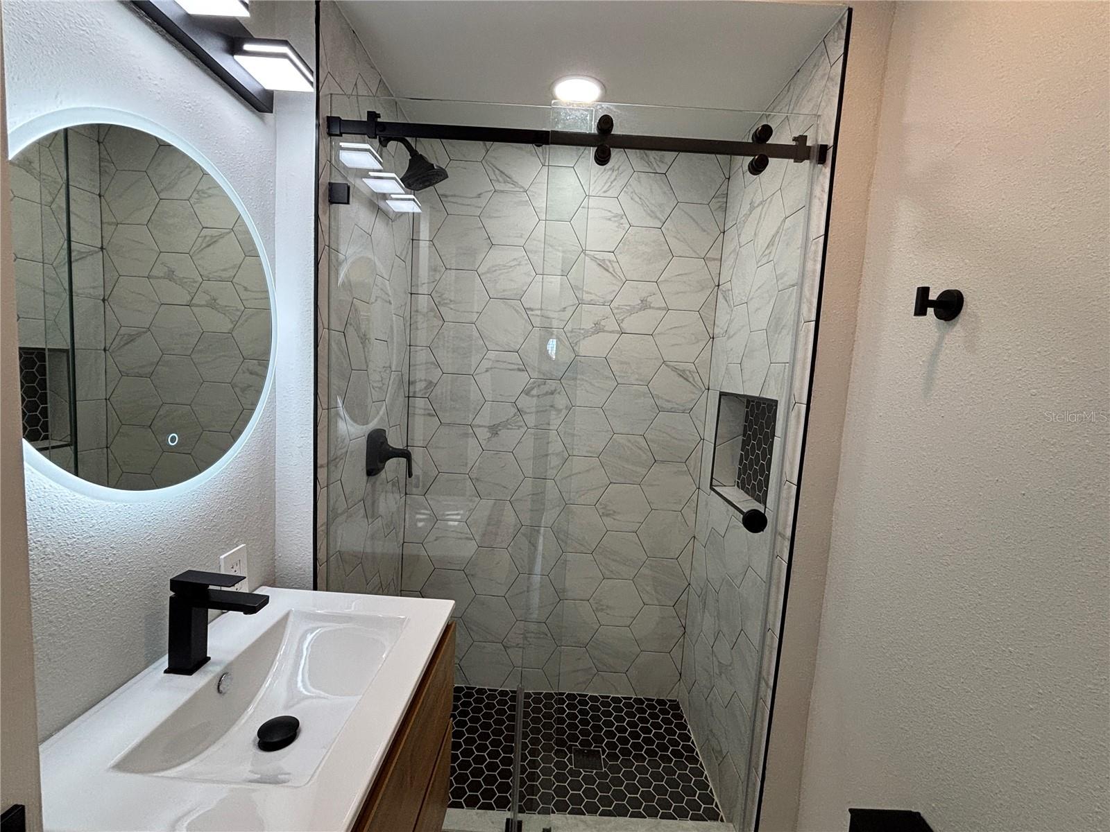 Image 26 of 29 For 3983 Marlin Drive Se