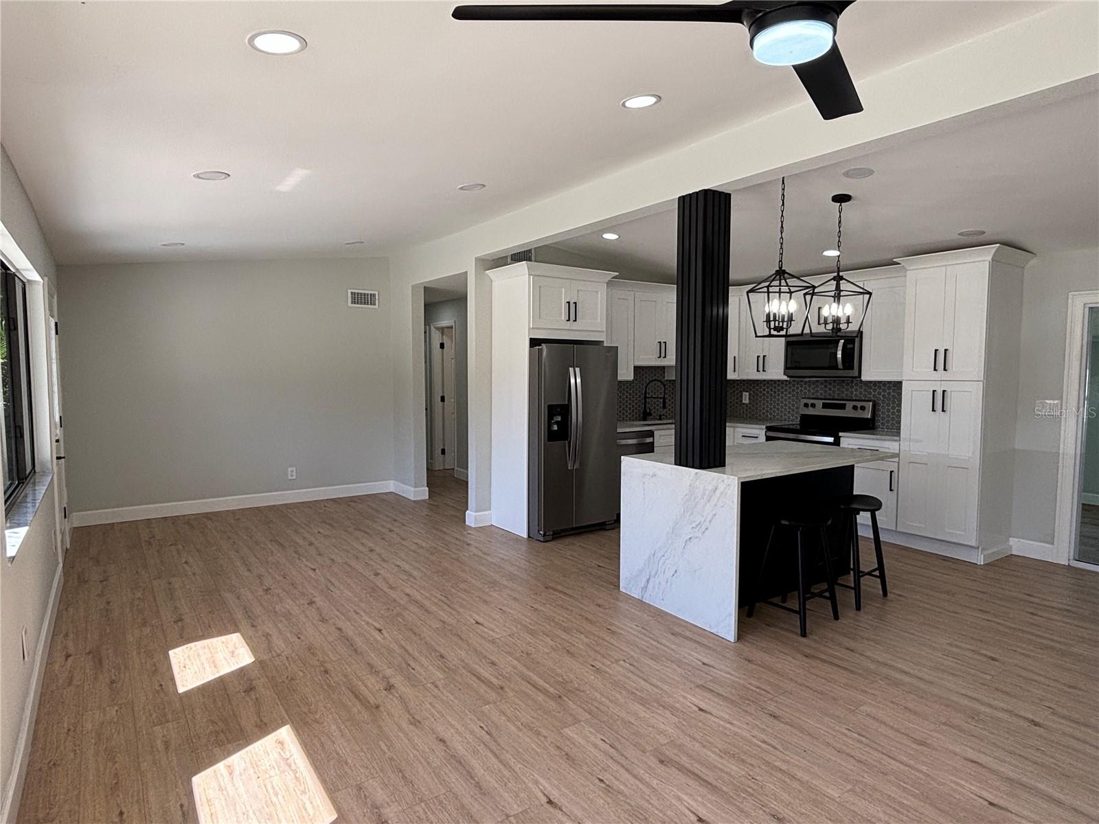 Image 3 of 29 For 3983 Marlin Drive Se