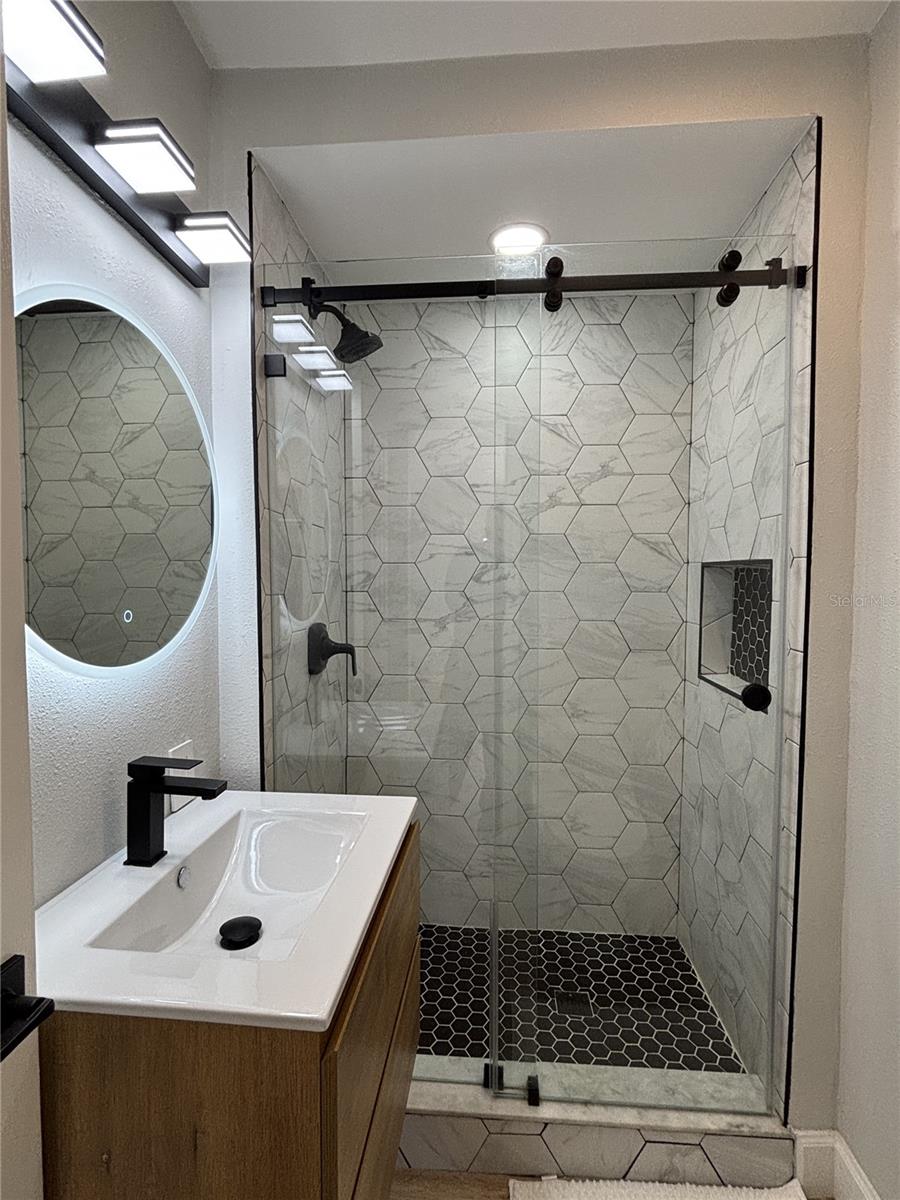 Image 8 of 29 For 3983 Marlin Drive Se