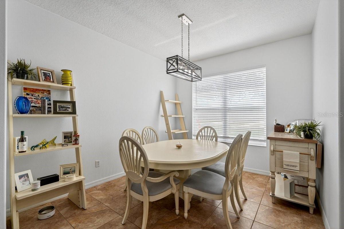 Image 18 of 59 For 1613 Town Park Drive