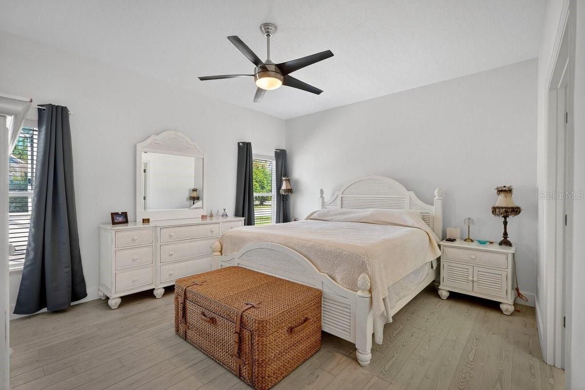 Image 19 of 59 For 1613 Town Park Drive