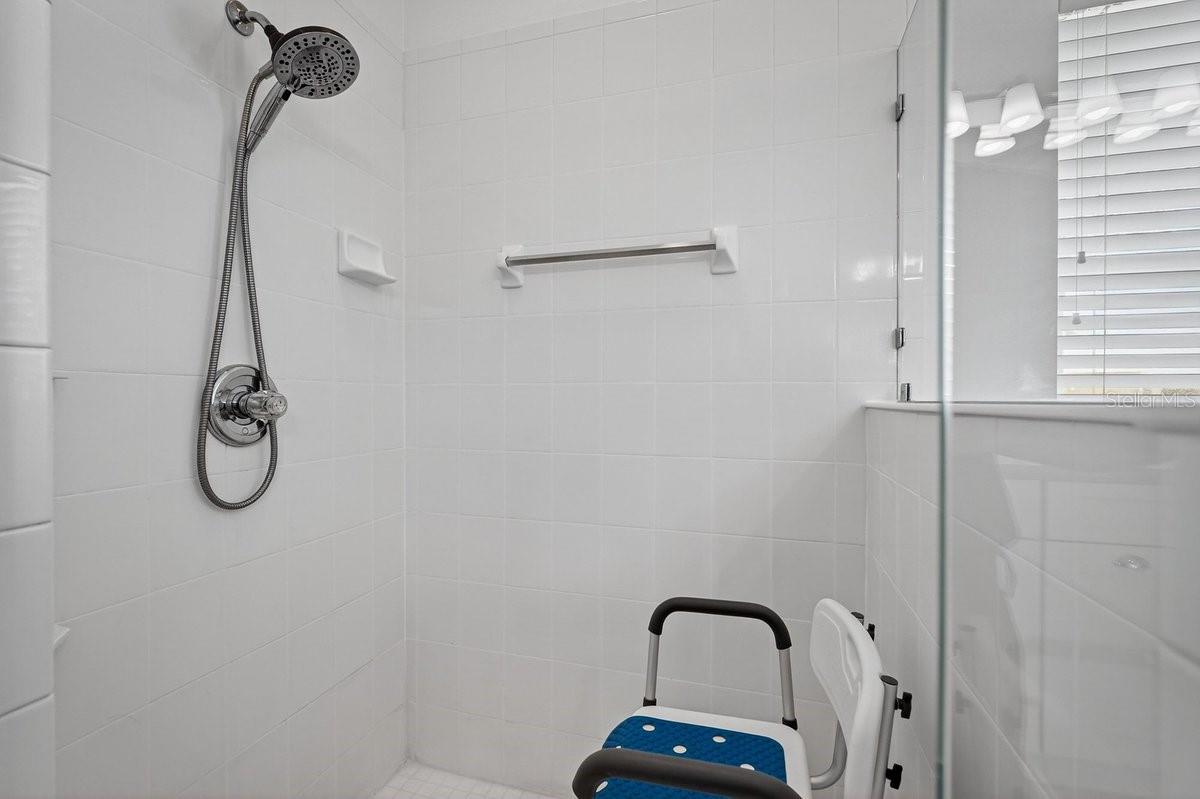 Image 25 of 59 For 1613 Town Park Drive