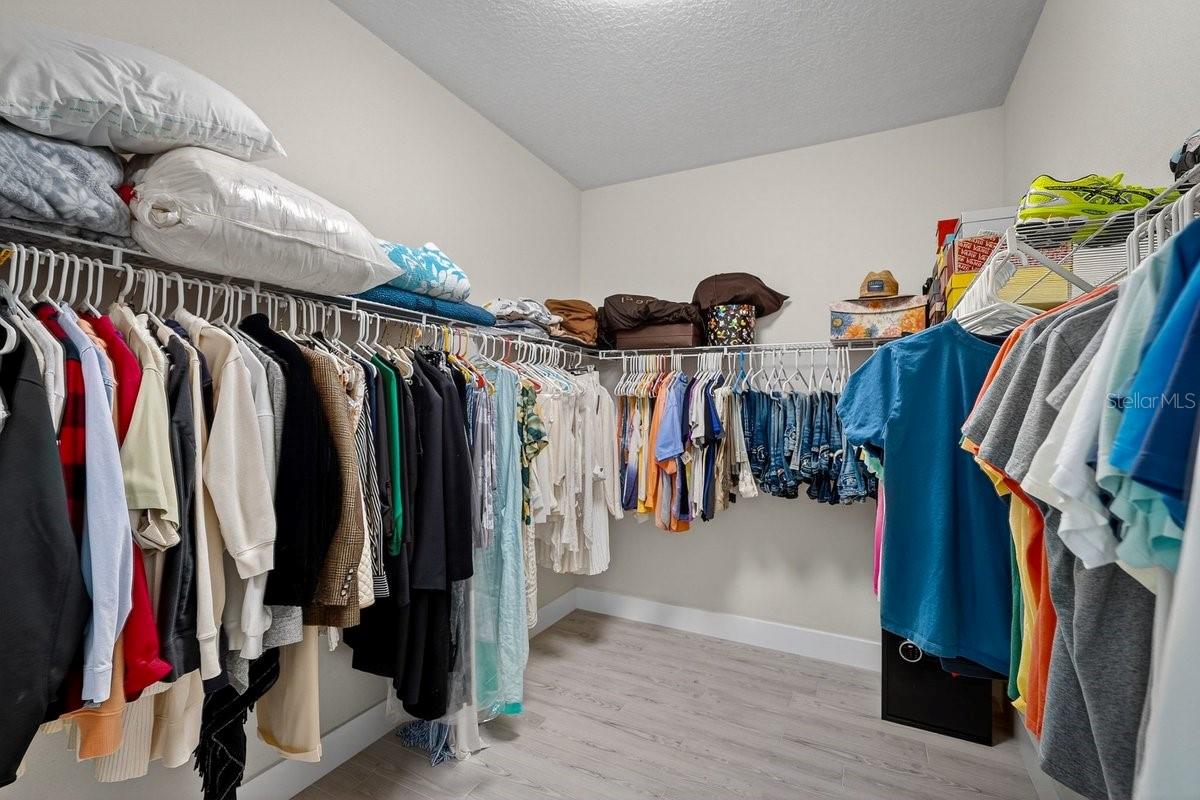 Image 26 of 59 For 1613 Town Park Drive