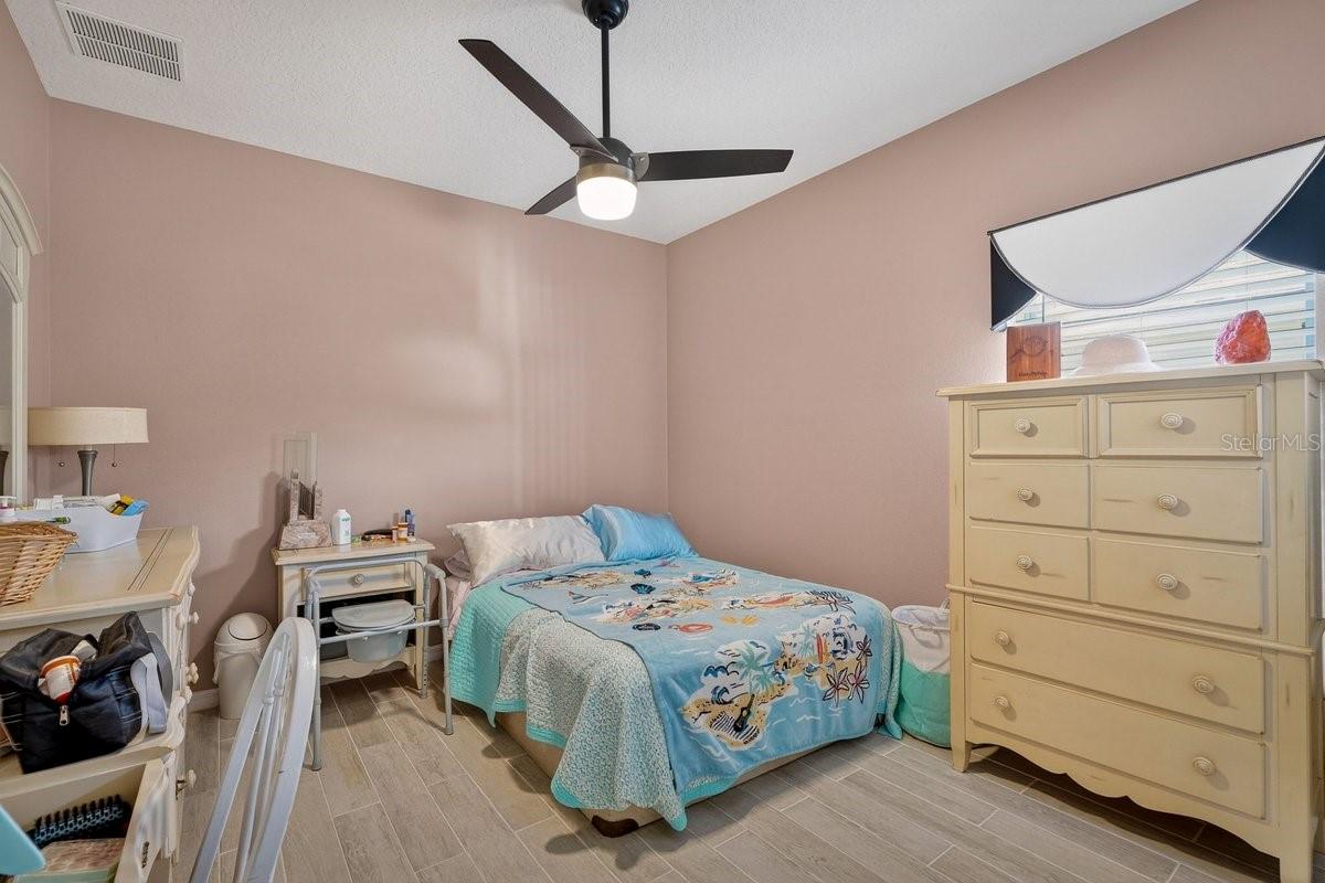 Image 27 of 59 For 1613 Town Park Drive