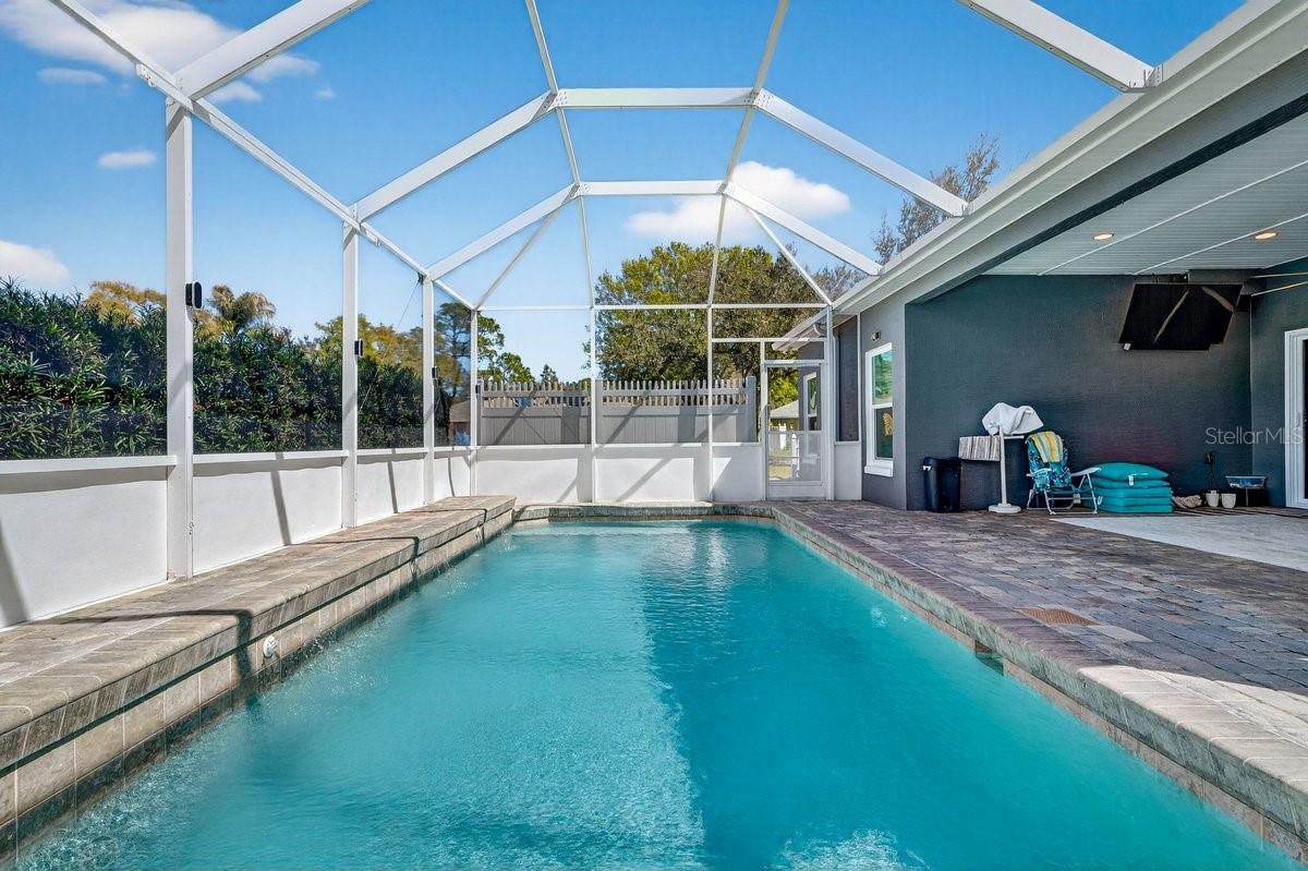 Image 3 of 59 For 1613 Town Park Drive