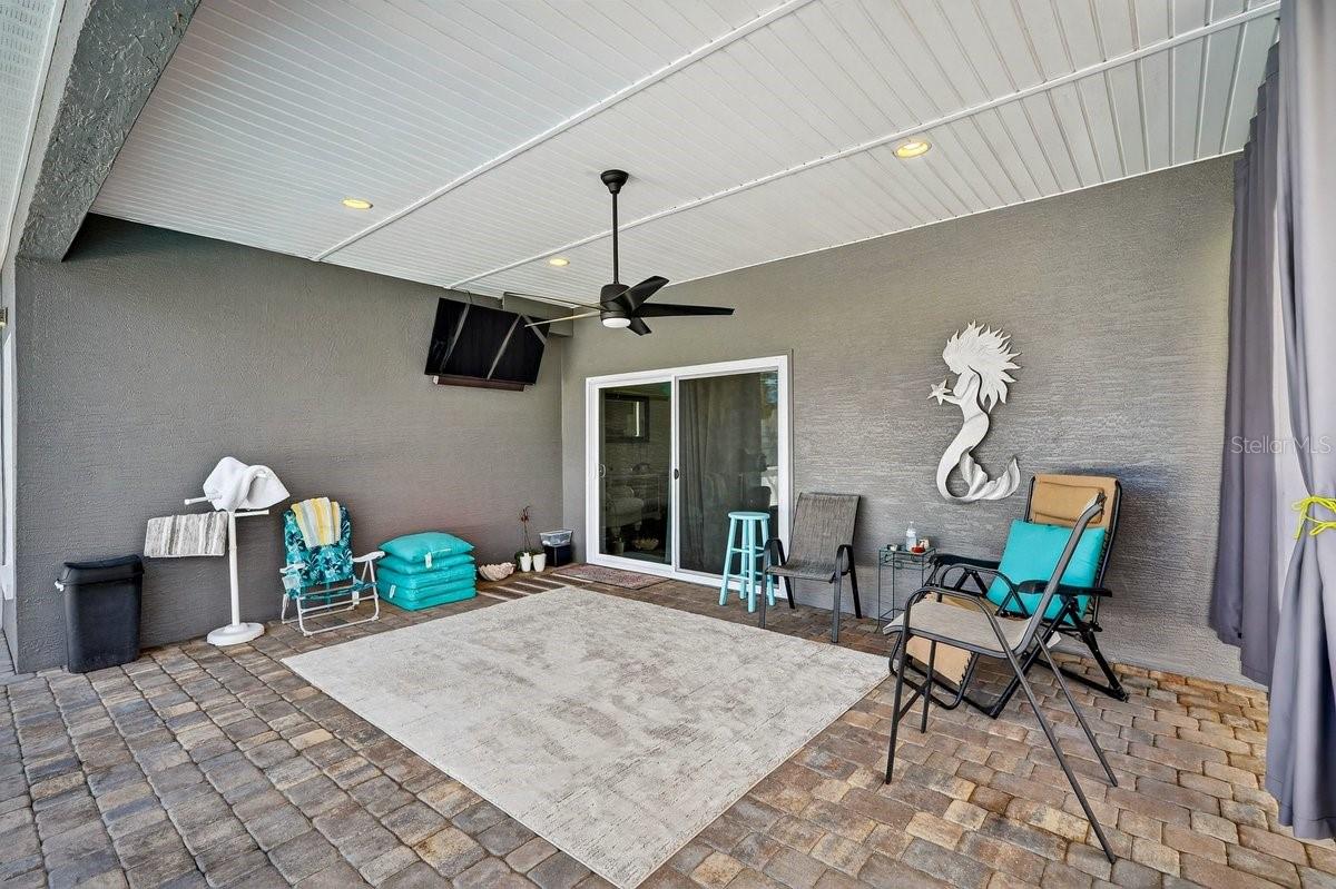 Image 36 of 59 For 1613 Town Park Drive