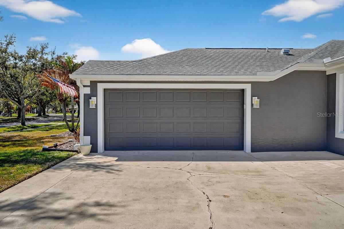 Image 41 of 59 For 1613 Town Park Drive