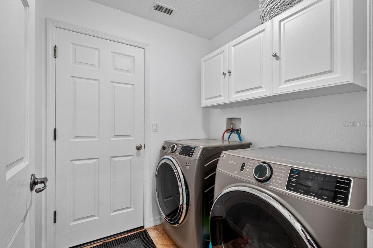 Image 44 of 59 For 1613 Town Park Drive