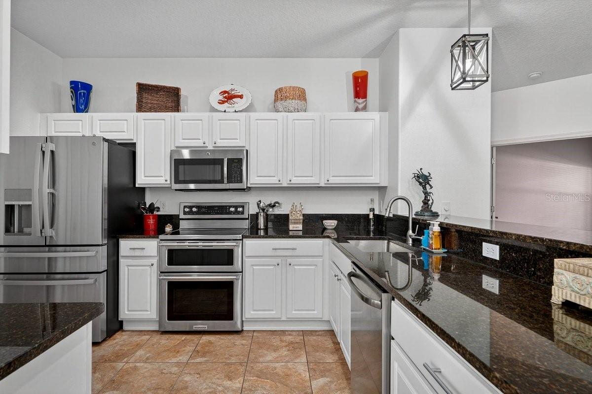 Image 7 of 59 For 1613 Town Park Drive