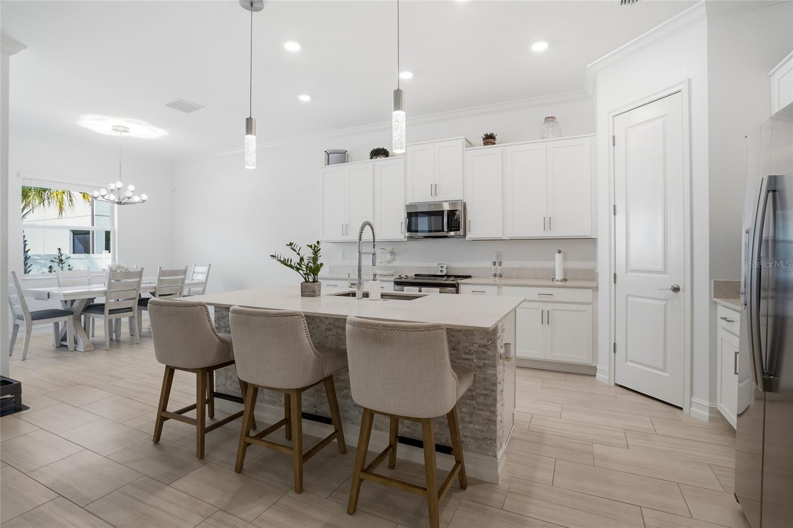 Image 15 of 41 For 7709 Wall Street