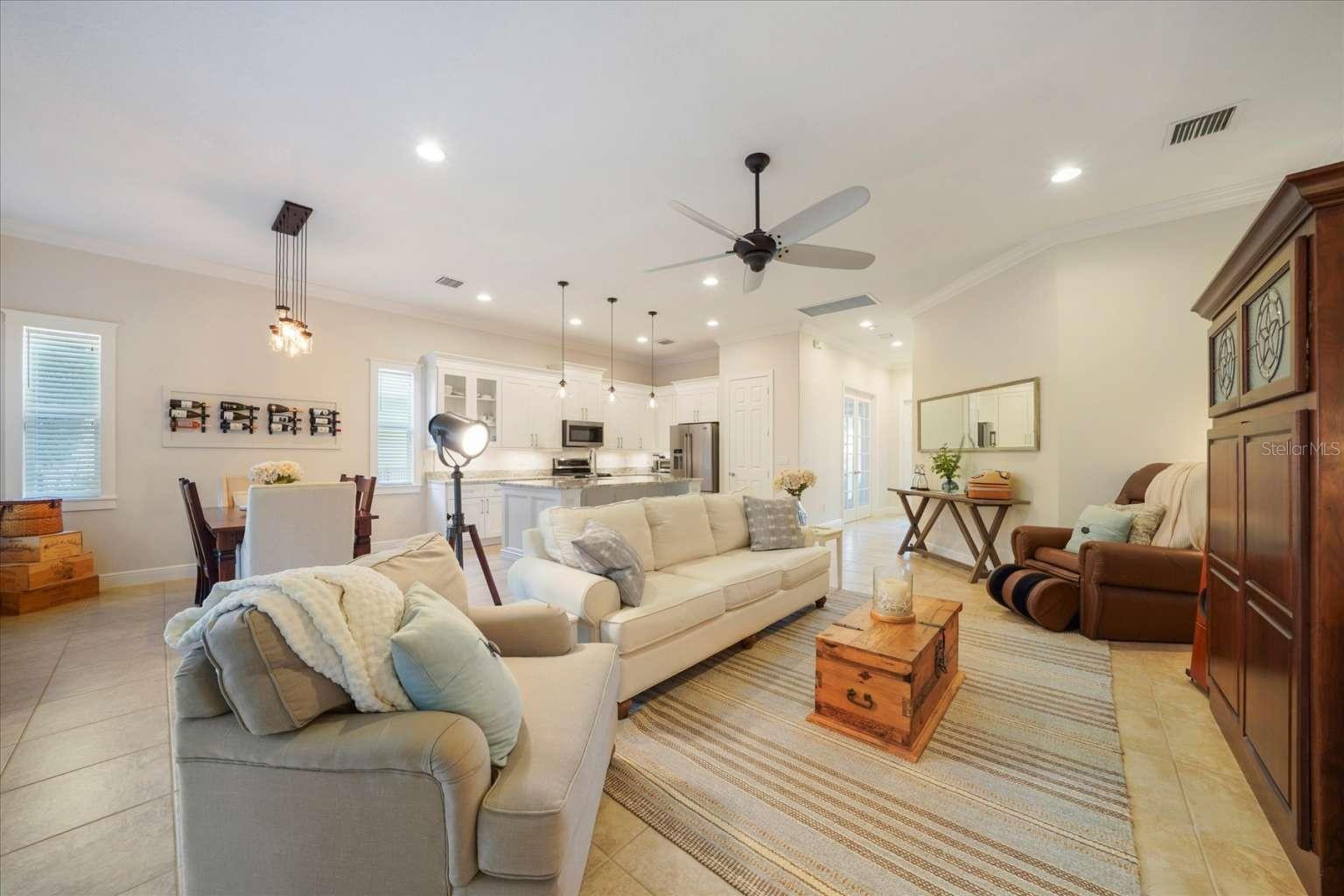 Image 21 of 34 For 235 11th Square Sw