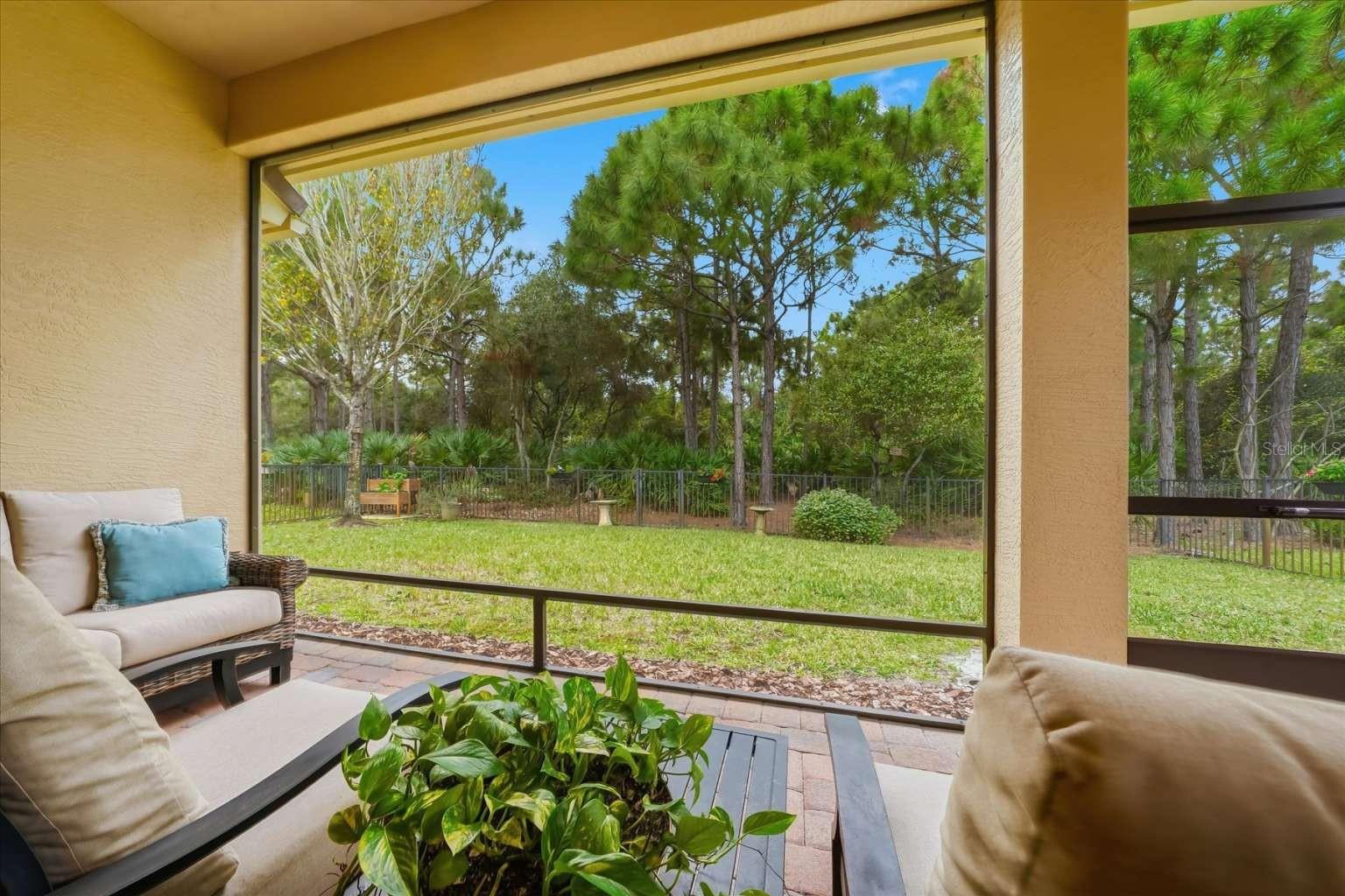 Image 4 of 34 For 235 11th Square Sw