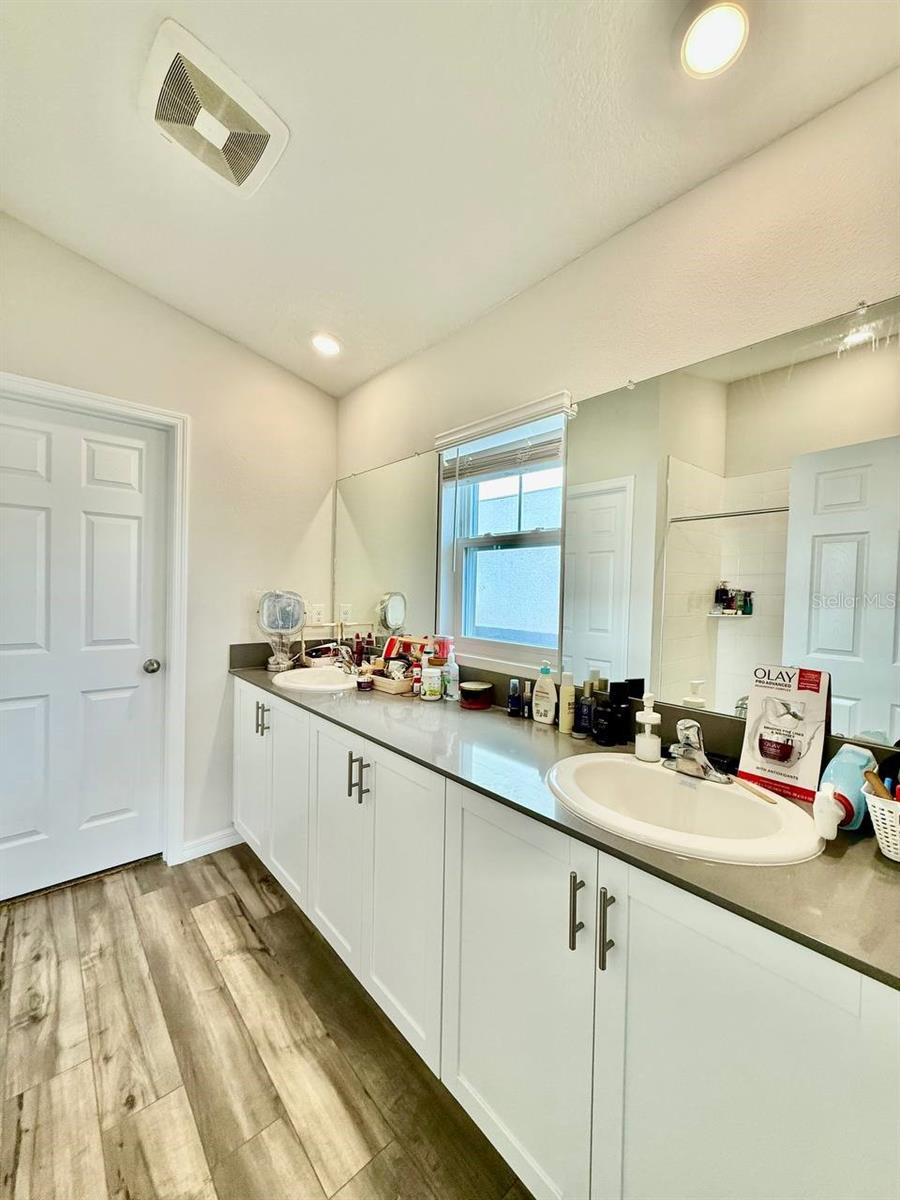 Image 16 of 27 For 14841 Sterling Spur Avenue