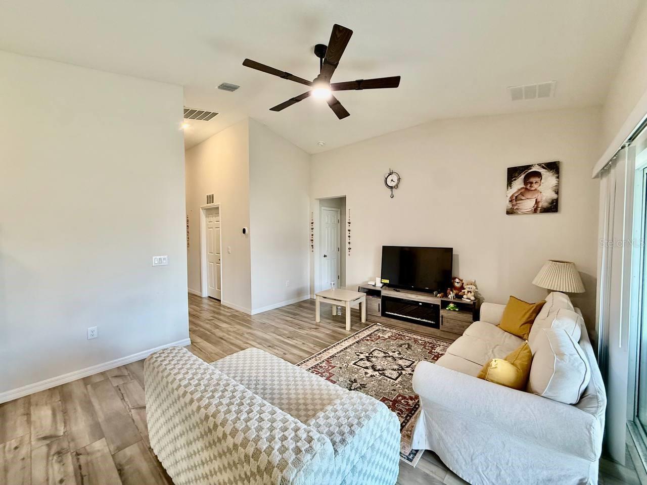 Image 6 of 27 For 14841 Sterling Spur Avenue