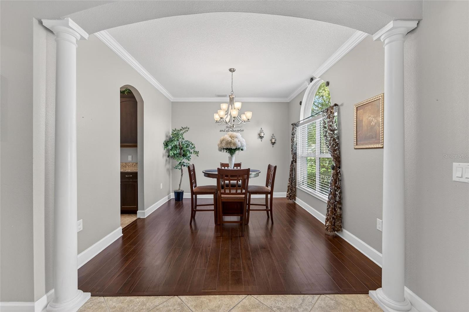 Image 10 of 57 For 627 Limona Woods Drive