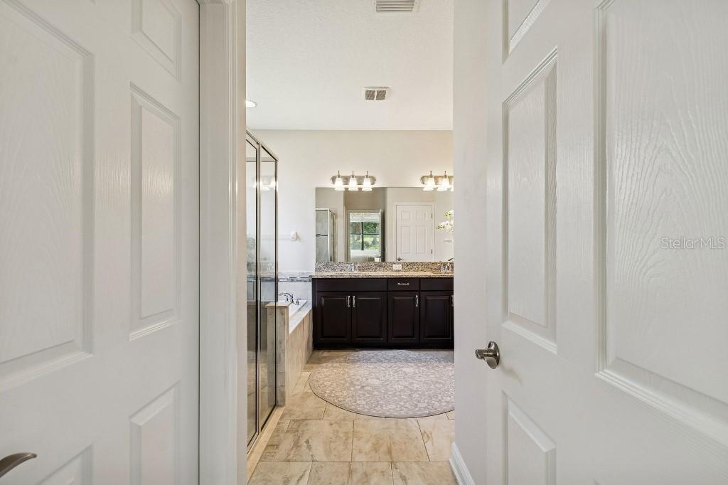 Image 13 of 40 For 3987 Sunset Lake Drive