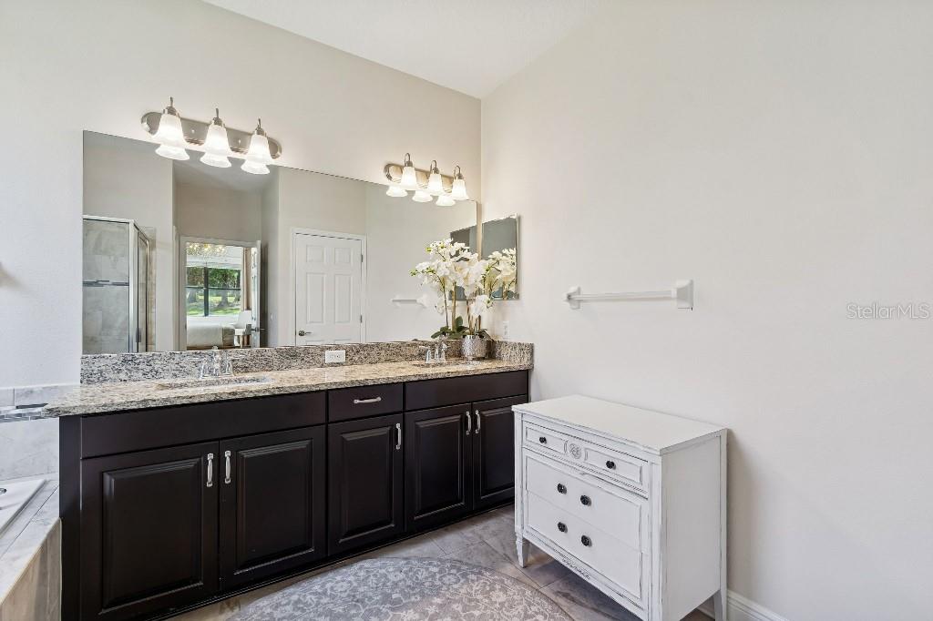 Image 14 of 40 For 3987 Sunset Lake Drive