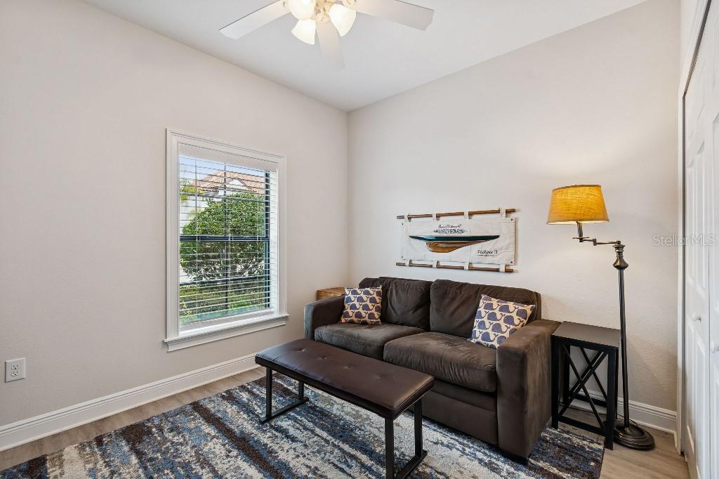 Image 18 of 40 For 3987 Sunset Lake Drive