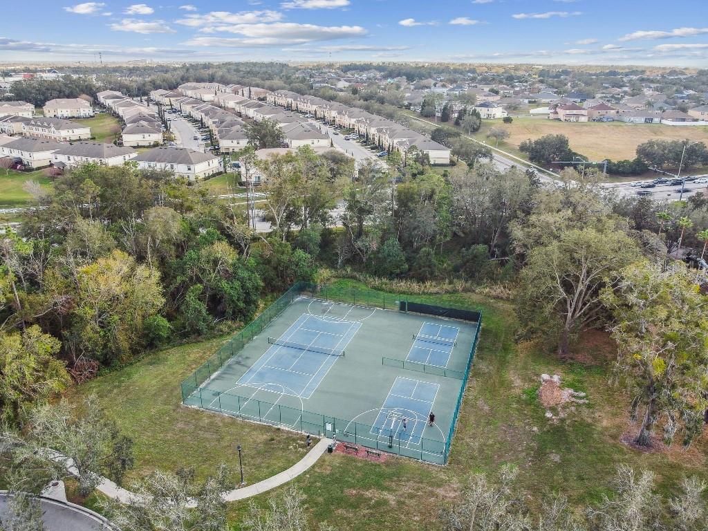 Image 35 of 40 For 3987 Sunset Lake Drive