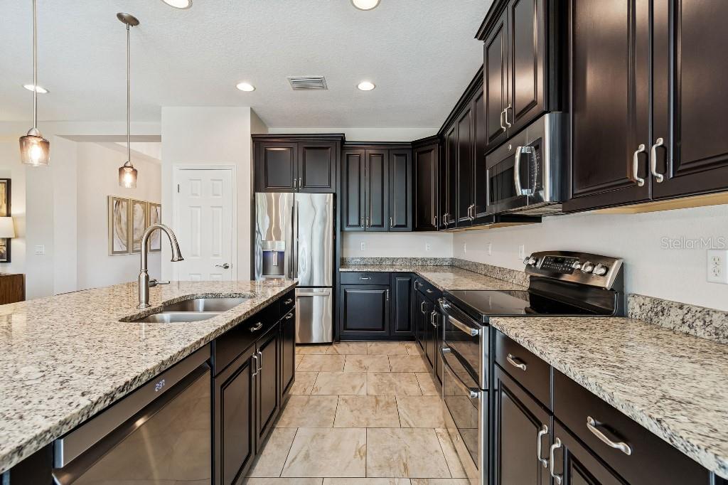 Image 6 of 40 For 3987 Sunset Lake Drive