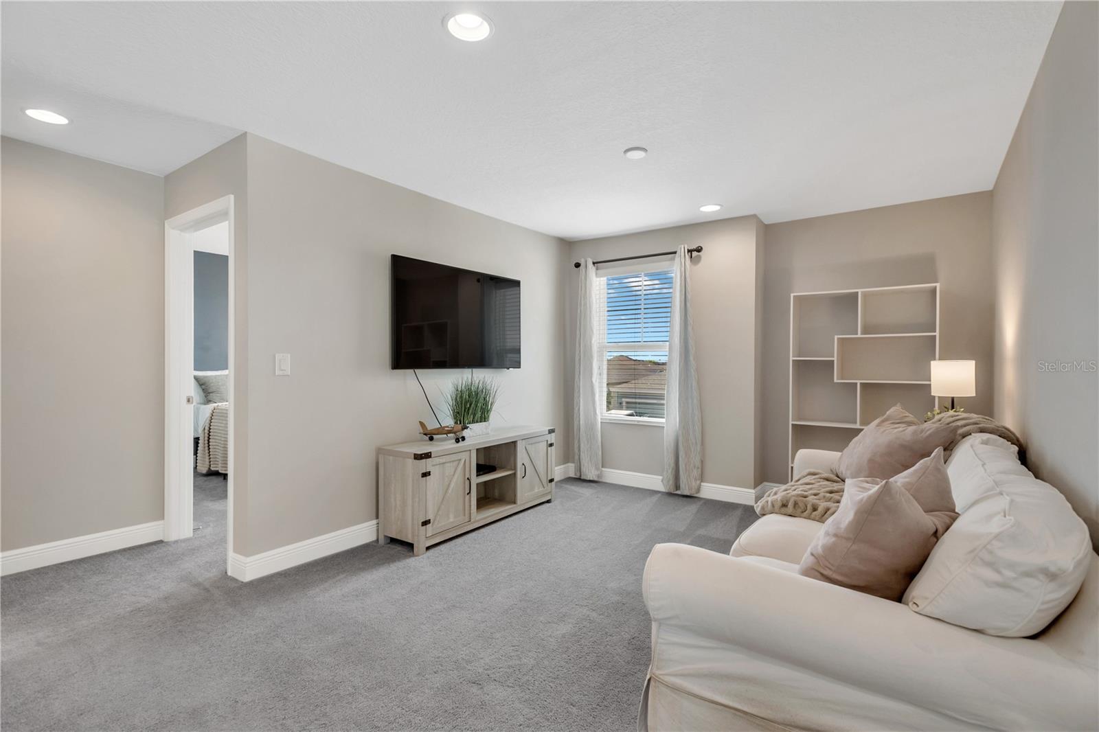 Image 18 of 44 For 6457 Seasound Drive