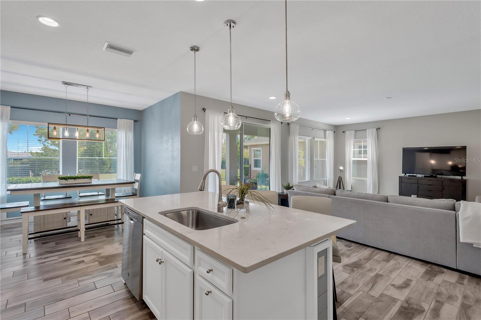 Image 7 of 44 For 6457 Seasound Drive