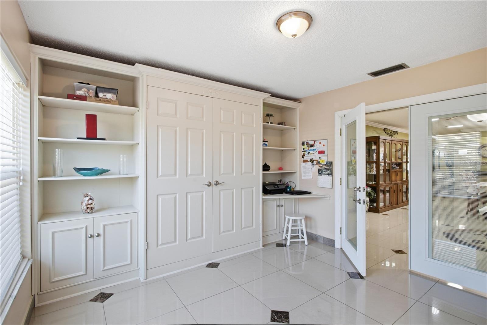 Image 19 of 44 For 1636 Lake Avenue 1