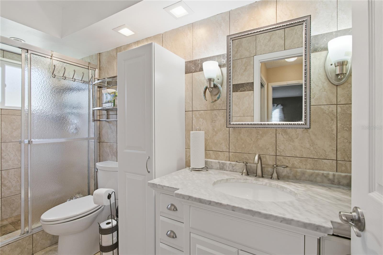 Image 27 of 44 For 1636 Lake Avenue 1