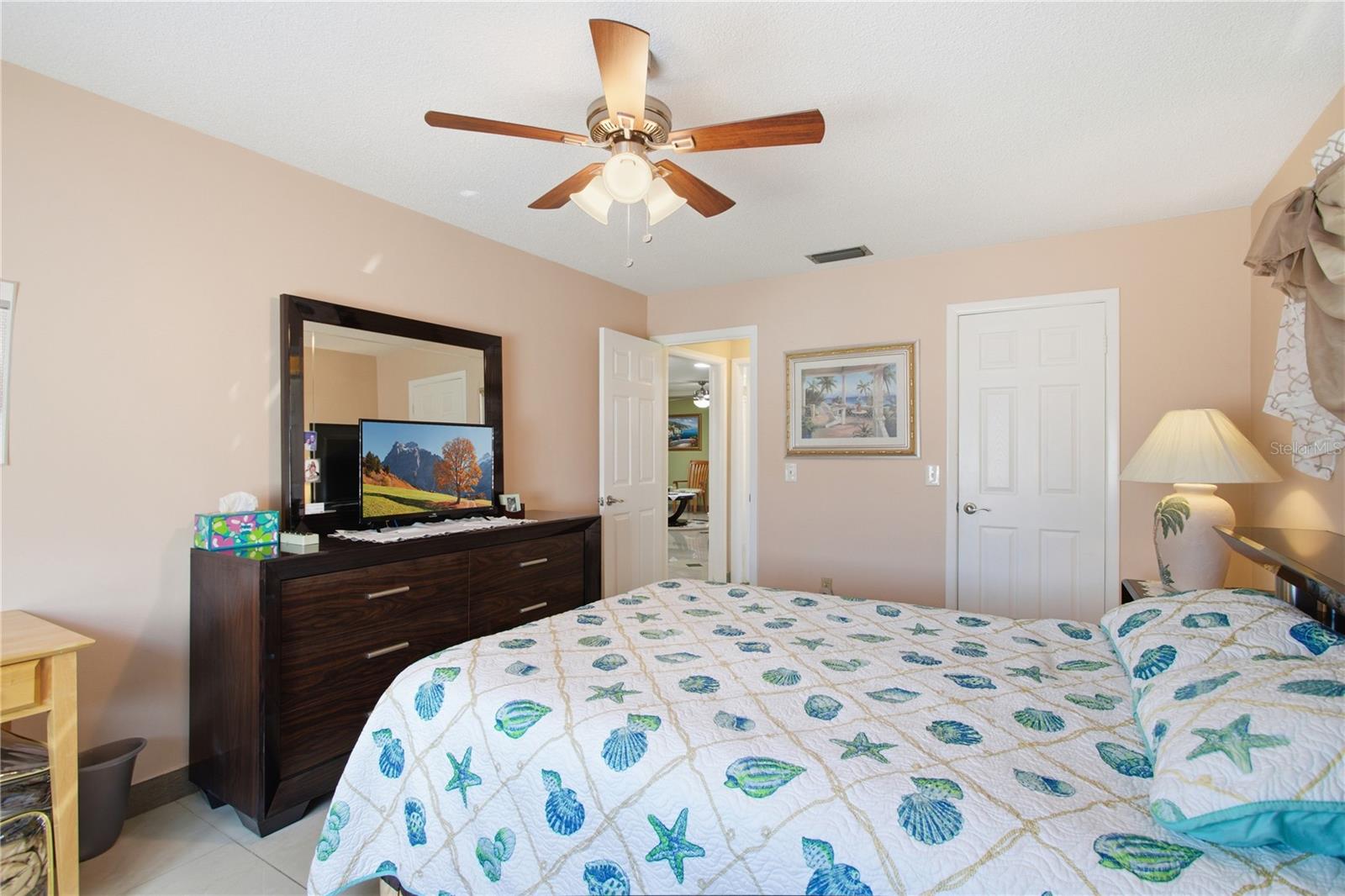 Image 31 of 44 For 1636 Lake Avenue 1