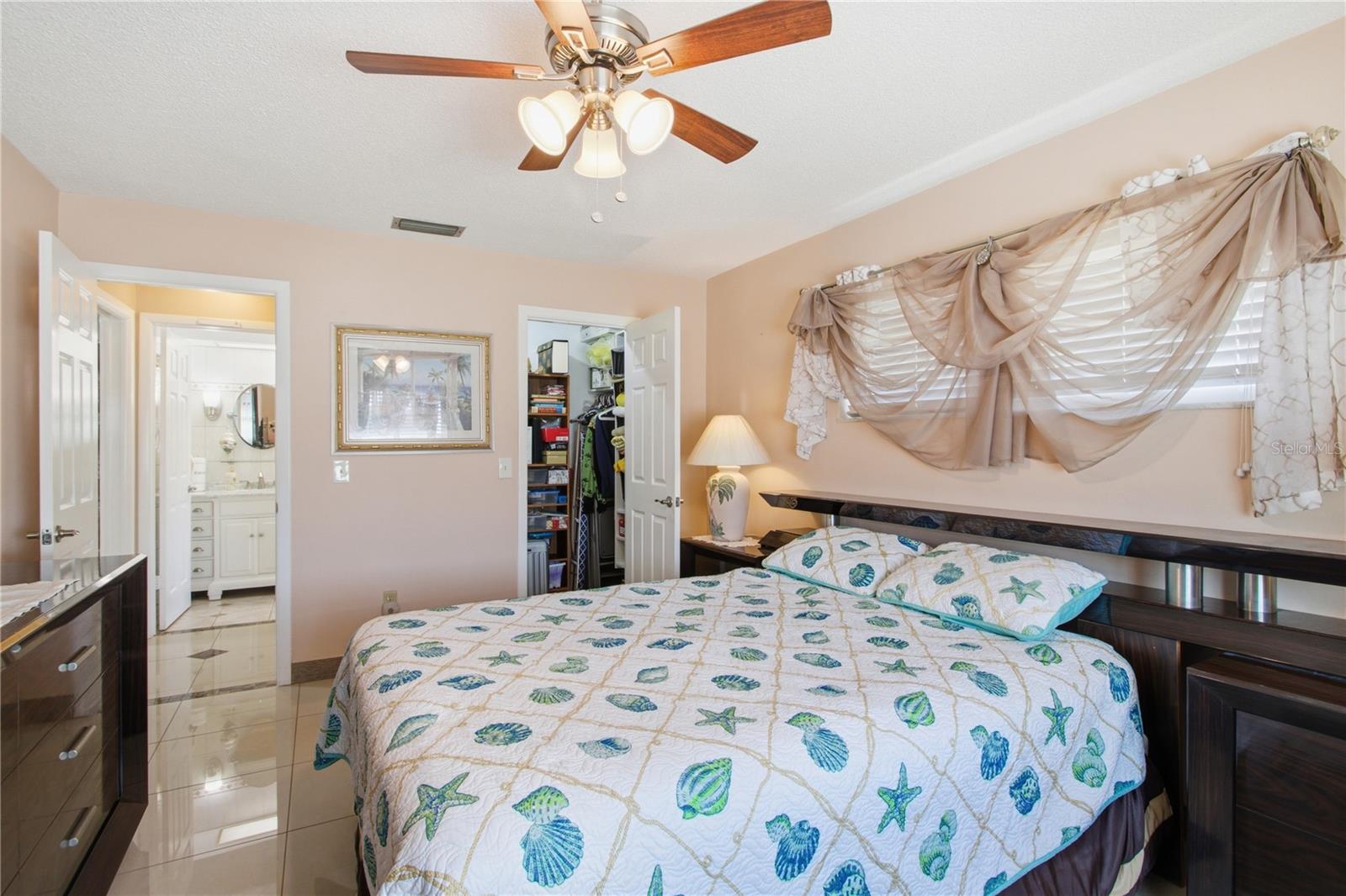 Image 32 of 44 For 1636 Lake Avenue 1