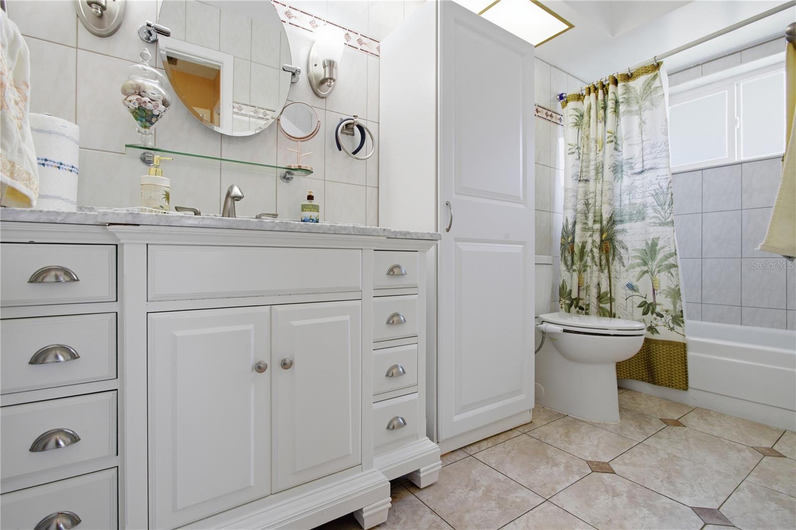 Image 36 of 44 For 1636 Lake Avenue 1