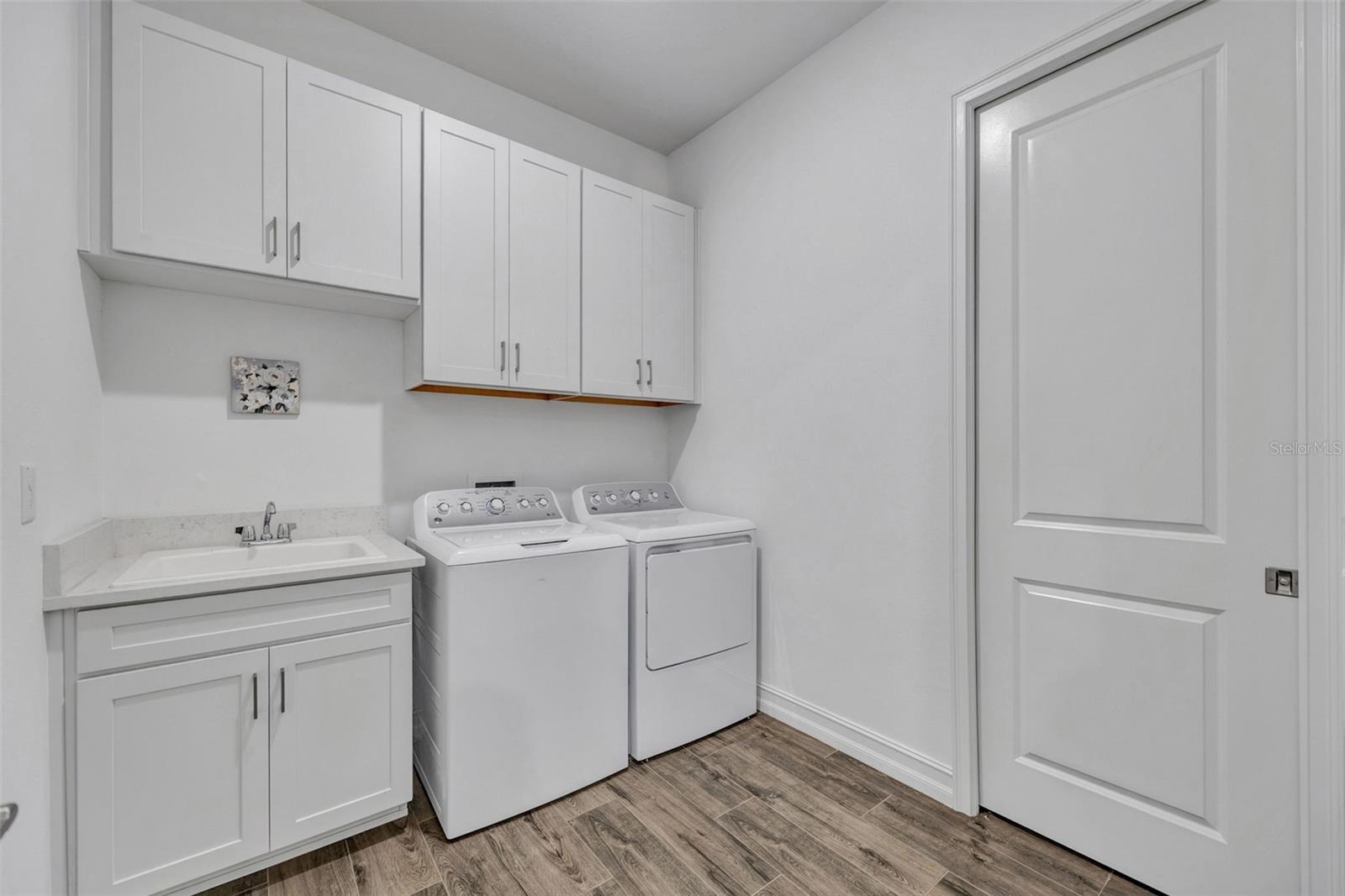 Image 14 of 50 For 6167 Marsh Trail Drive