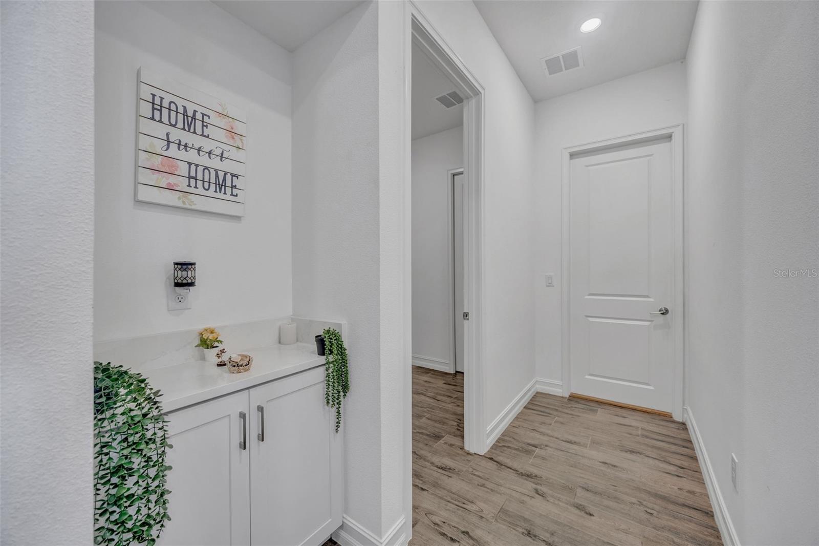 Image 15 of 50 For 6167 Marsh Trail Drive