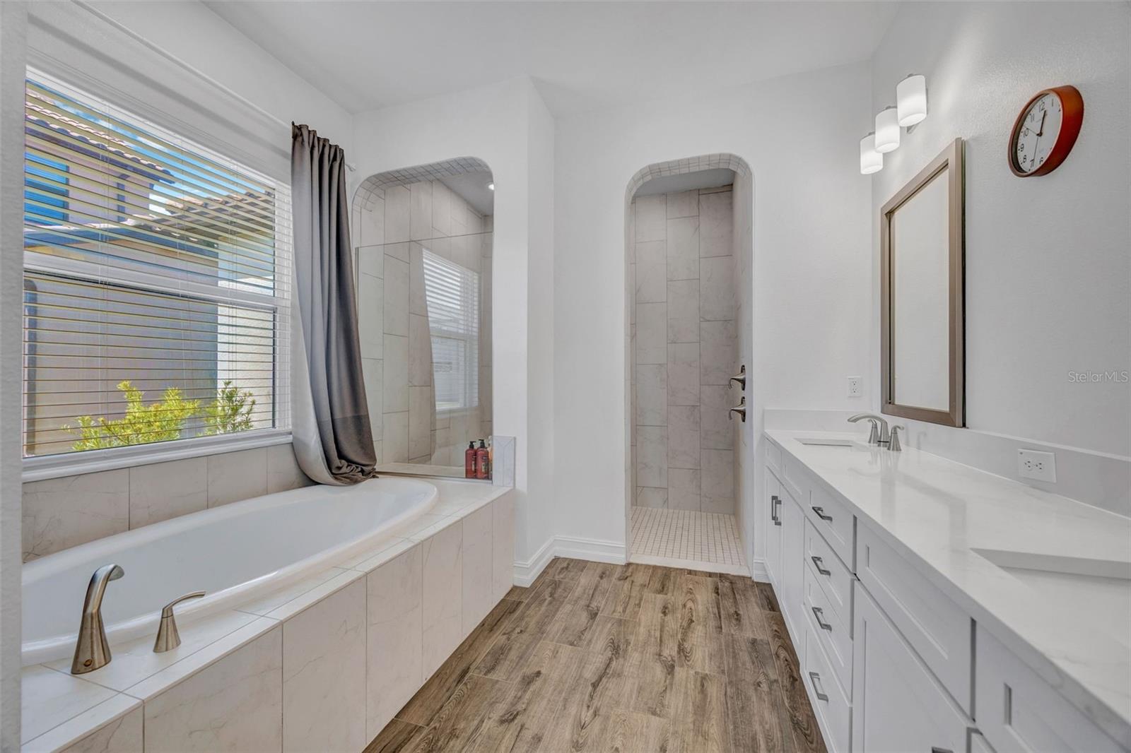 Image 25 of 50 For 6167 Marsh Trail Drive