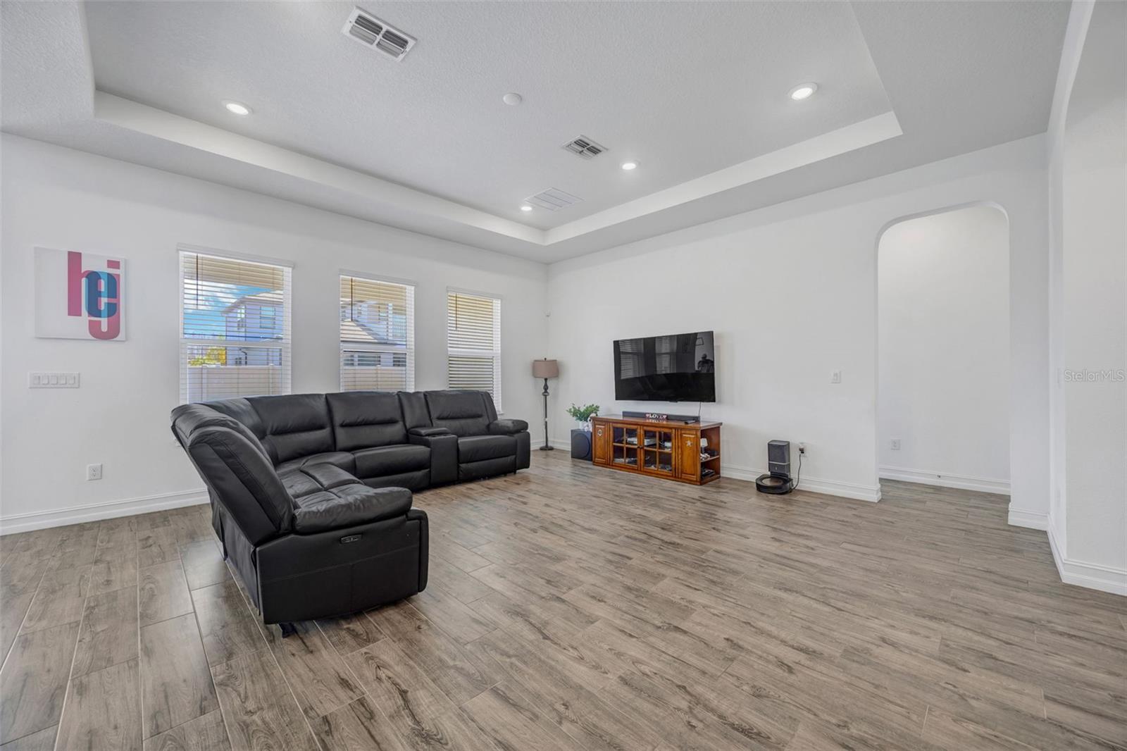 Image 29 of 50 For 6167 Marsh Trail Drive